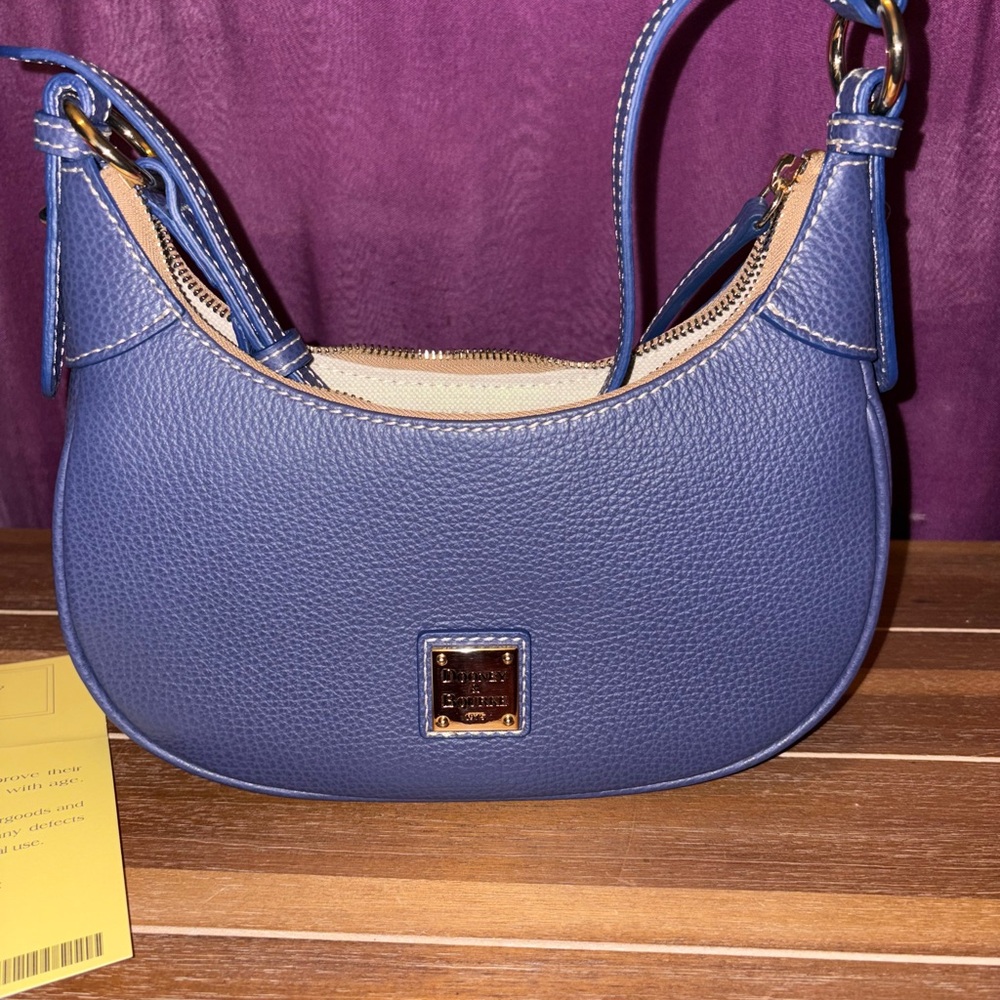 DOONEY AND BOURKE LUCCA HANDBAG